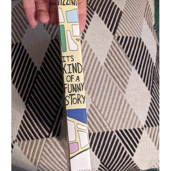 It's Kind of a Funny Story -Ned Vizzini - Picture 2 of 4